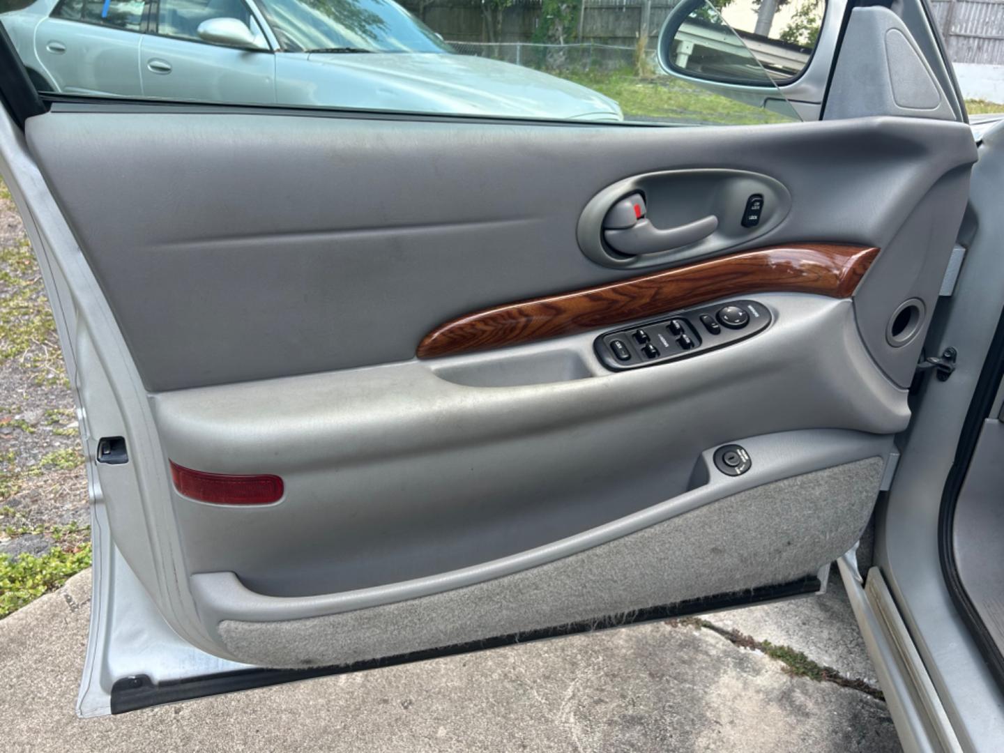 2002 Buick LeSabre (1G4HP54K624) , located at 1758 Cassat Ave., Jacksonville, FL, 32210, (904) 384-2799, 30.286720, -81.730652 - *****$2900.00*****LOW MILEAGE***** 2002 BUICK LESABRE CUSTOM ONLY 82,459 MILES!!!!! 4-DOOR AUTOMATIC TRANSMISSION ICE COLD AIR CONDITIONING RUNS GREAT EXTRA CLEAN INTERIOR CALL US BEFORE IT'S GONE @ 904-384-2799 - Photo#6